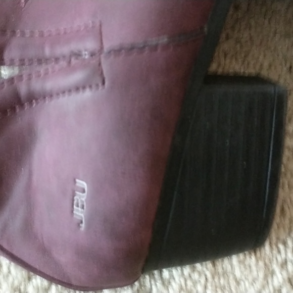 JBU Ankle Boots size 6.5 Maroon Embroidered - Picture 2 of 4